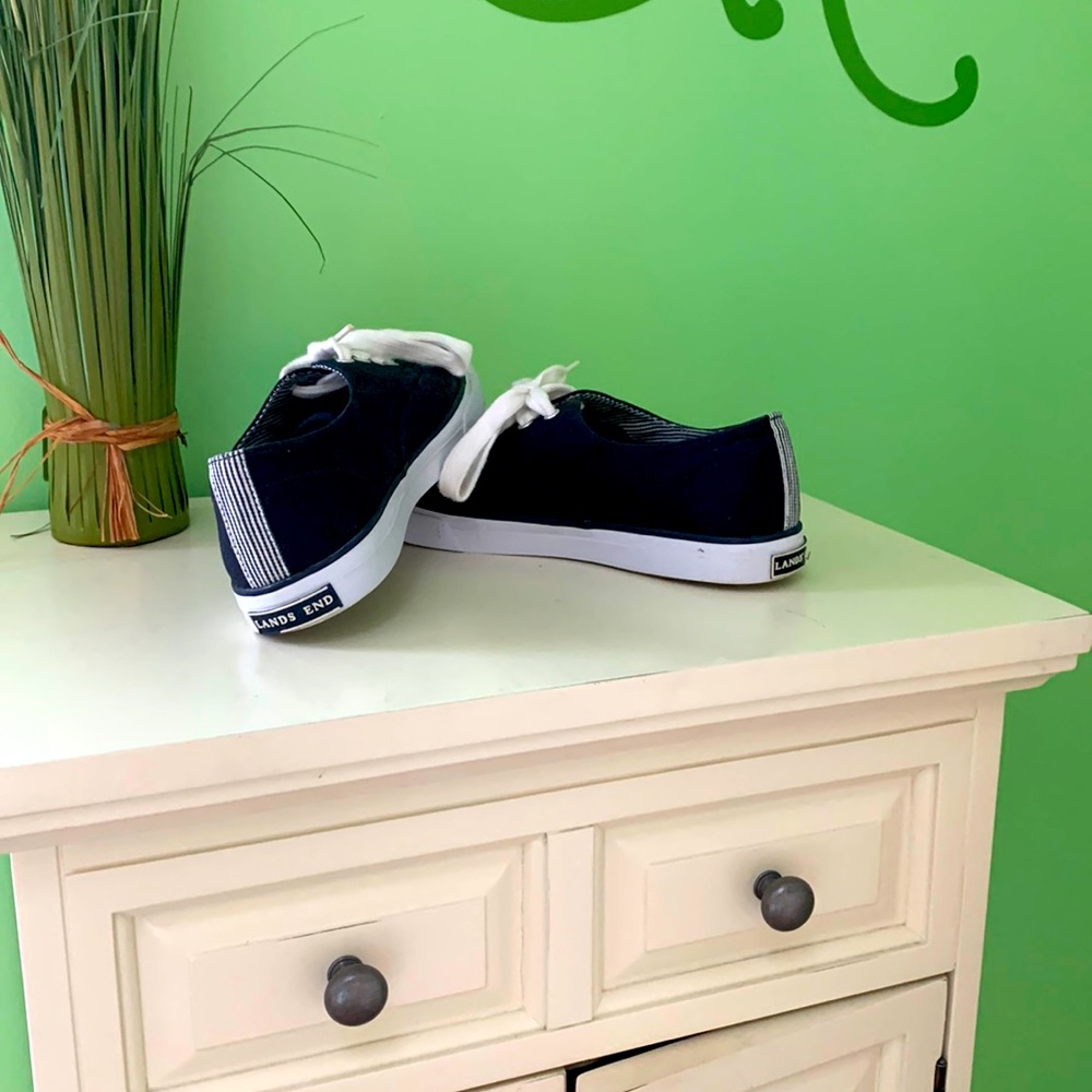 Land’s End canvas sneakers - Picture 2 of 6